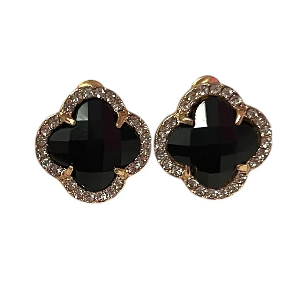 Elegant Black And White Crystal Clover Gold Tone Stud Earrings